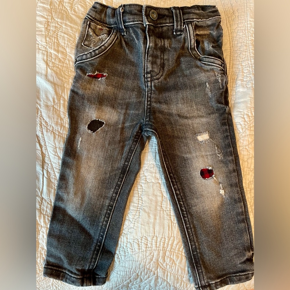 Oshkosh Infant boy size 18 mth jeans